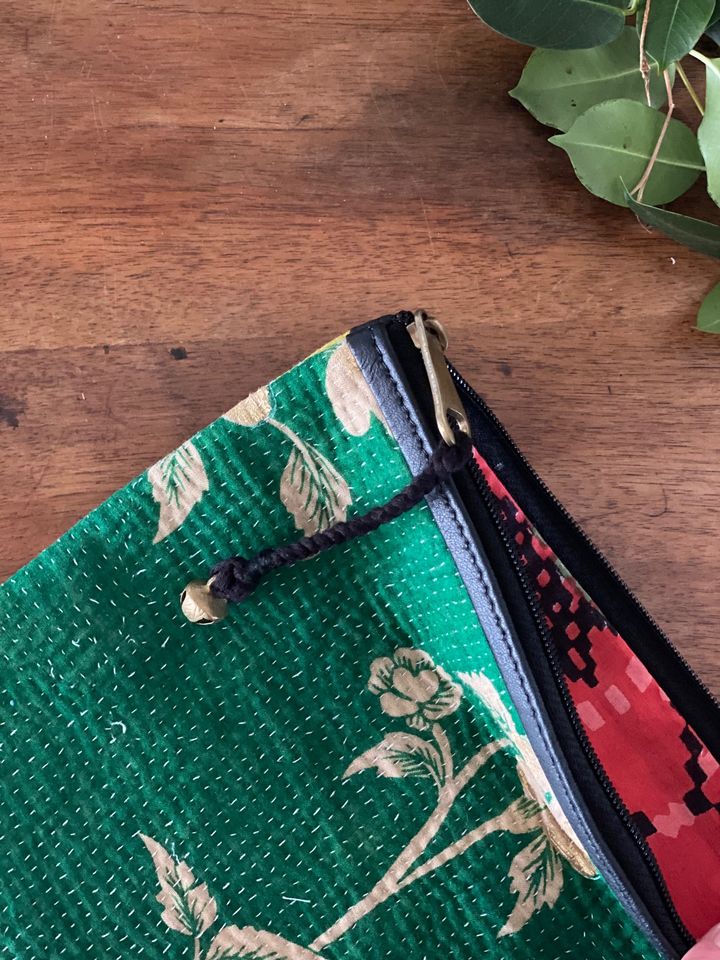 Pochette en Kantha Paula