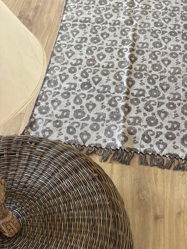Beige Rug N.2