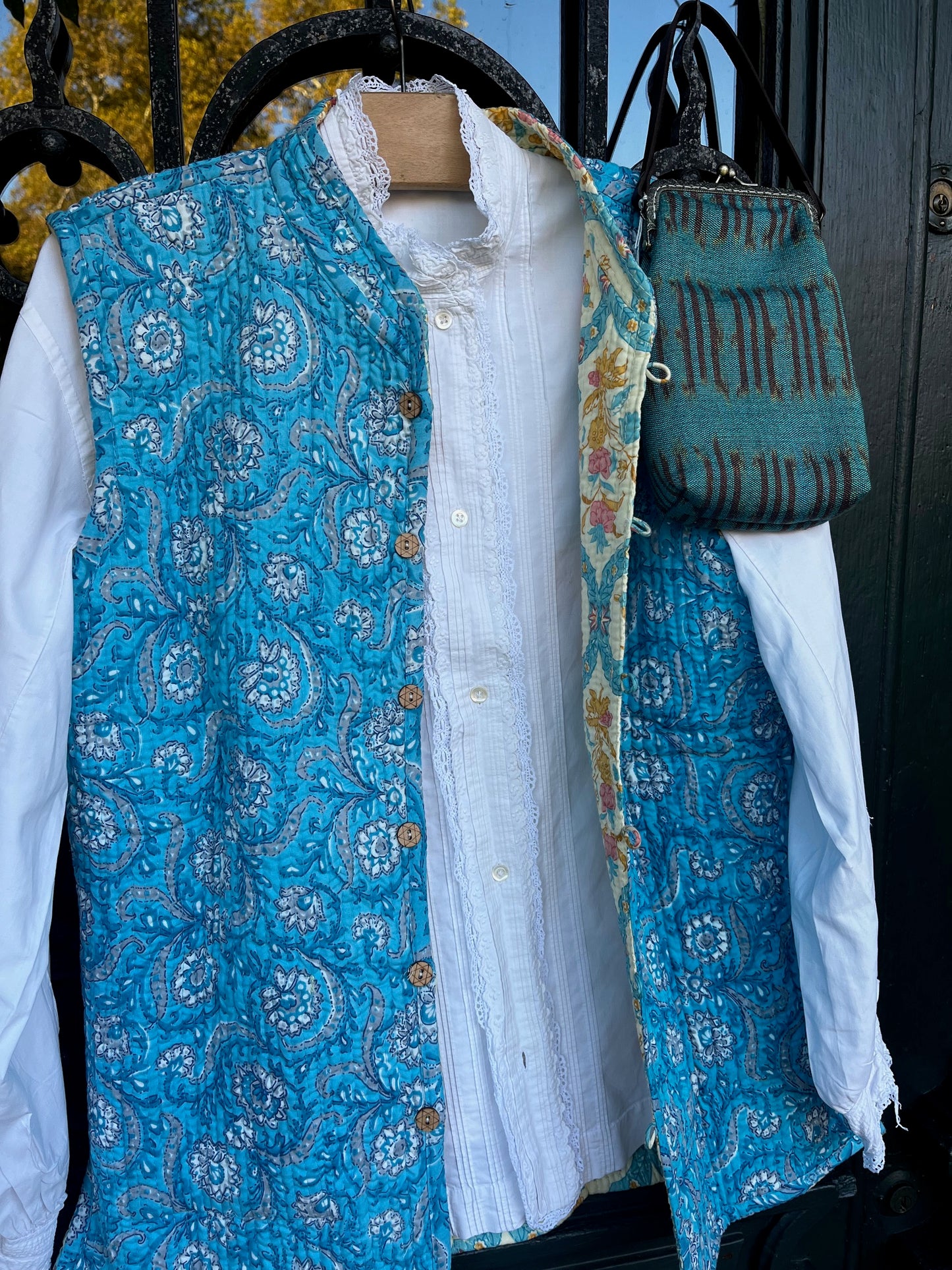 Gilet Kantha Adriana - Sans Manches Réversible Rouge Bleu Femme (M)