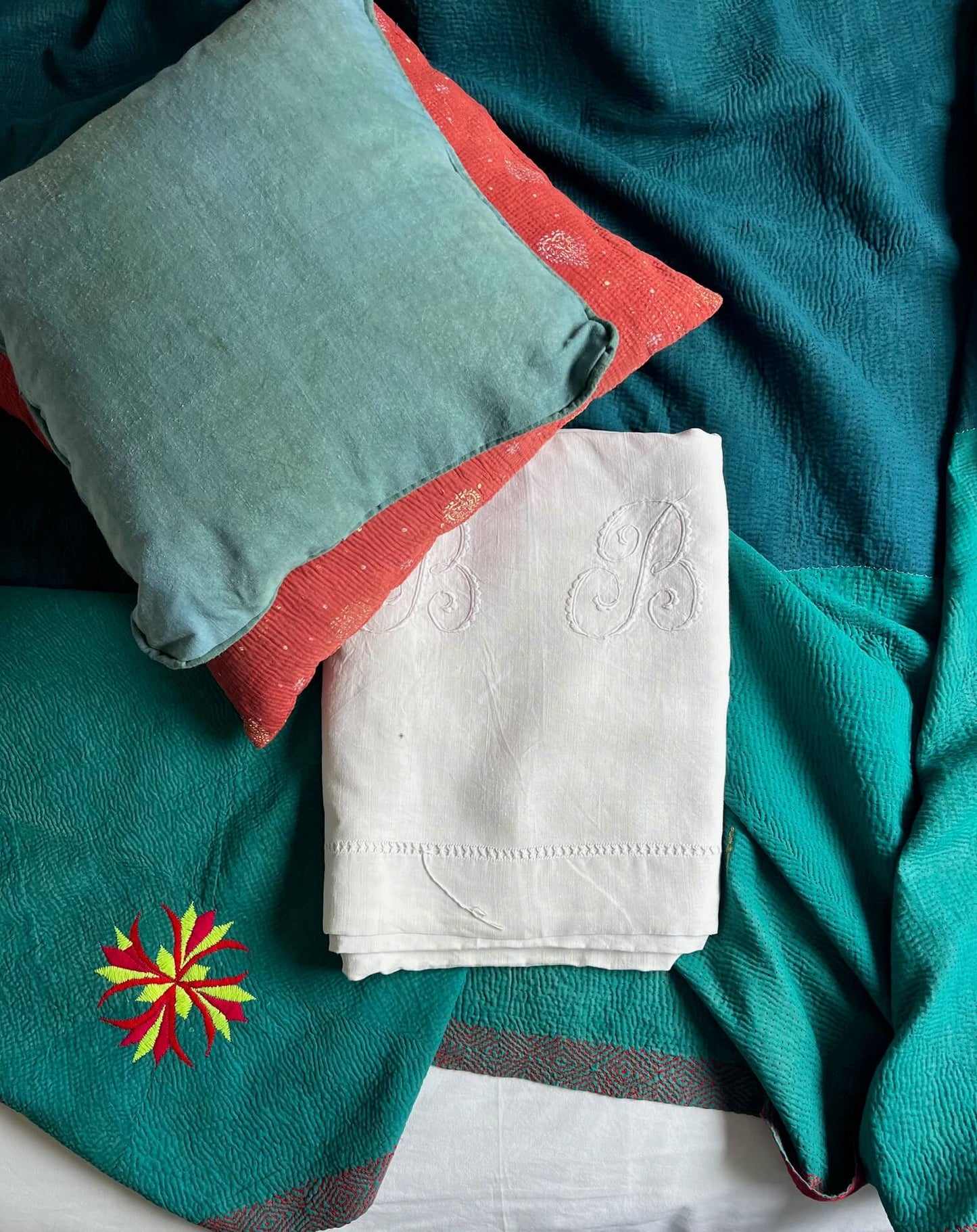 Handmade Indian Kantha – Reversible Cotton Bedspread Green 140 × 210 cm