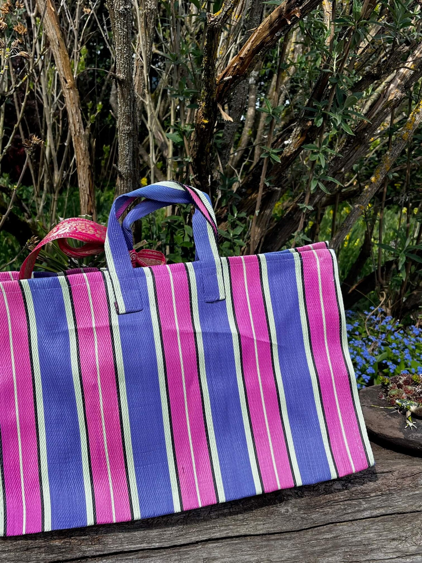 Cabas coloré et léger pour les vacances, l'été et les courses