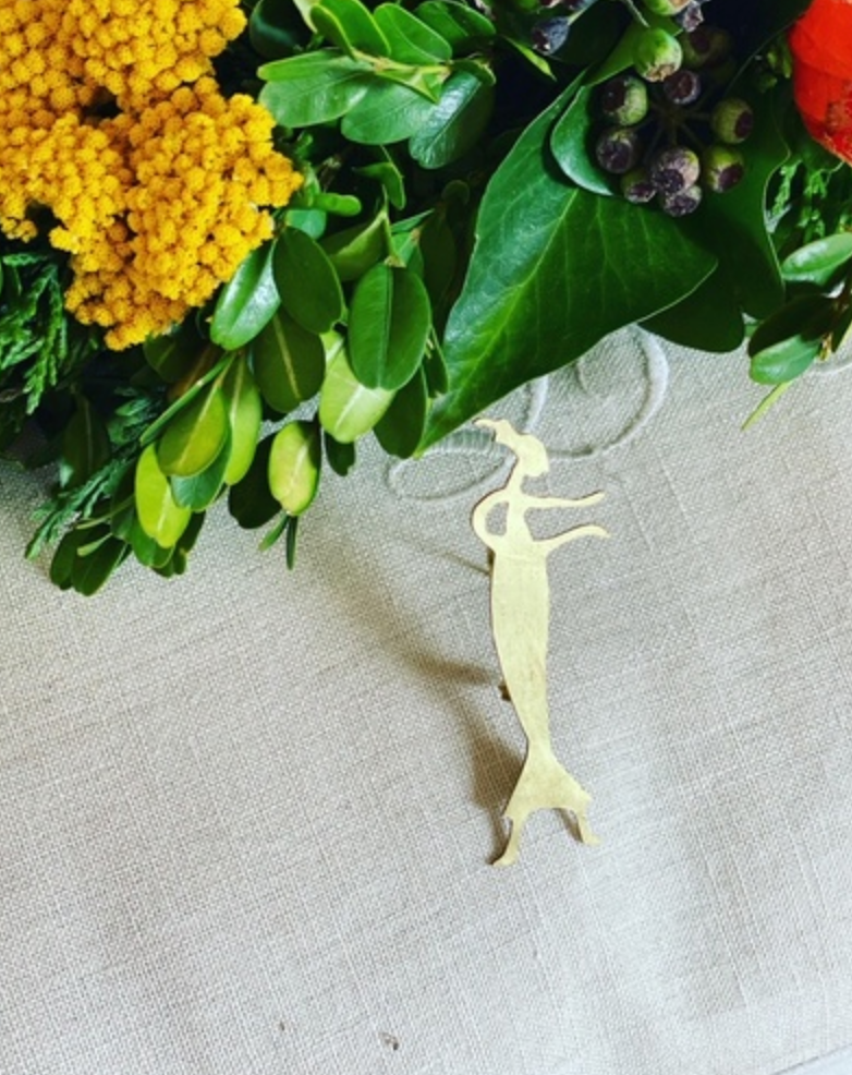 Leonie brooch