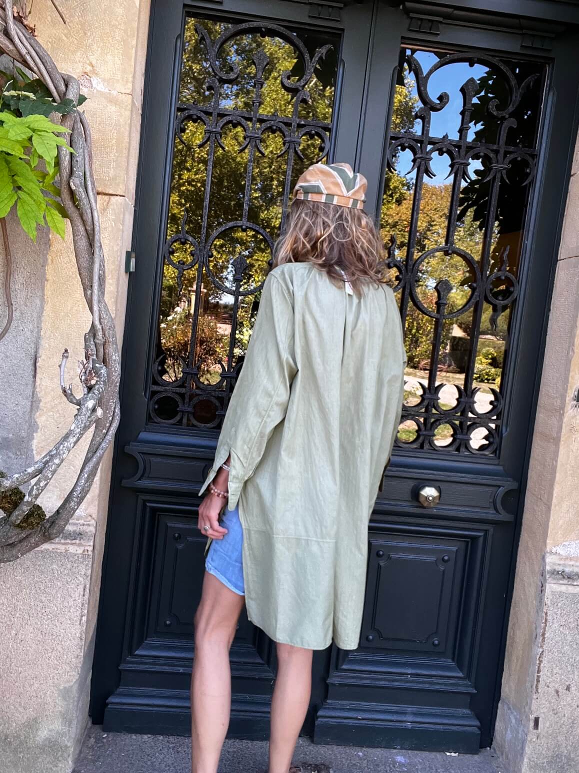Chemise en coton kaki au style vintage