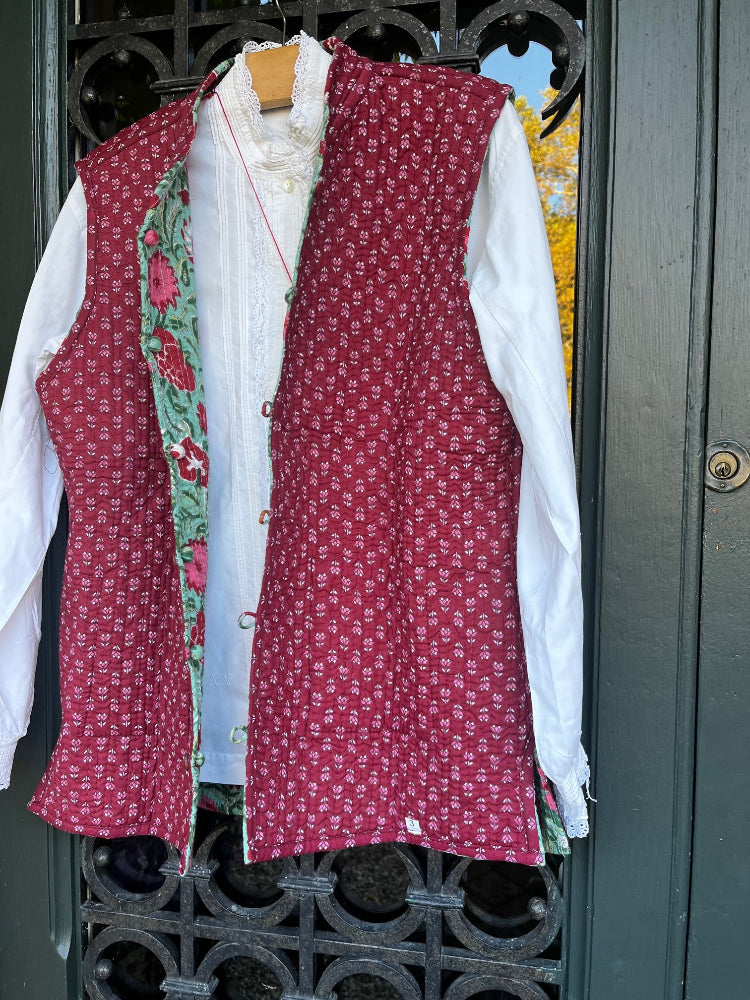 Gilet Kantha Denise sans manches, réversible en coton brodé, style bohème, pièce unique