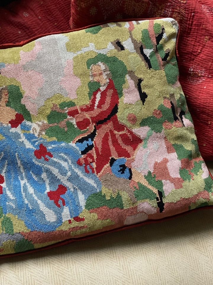 Tapestry cushion cover