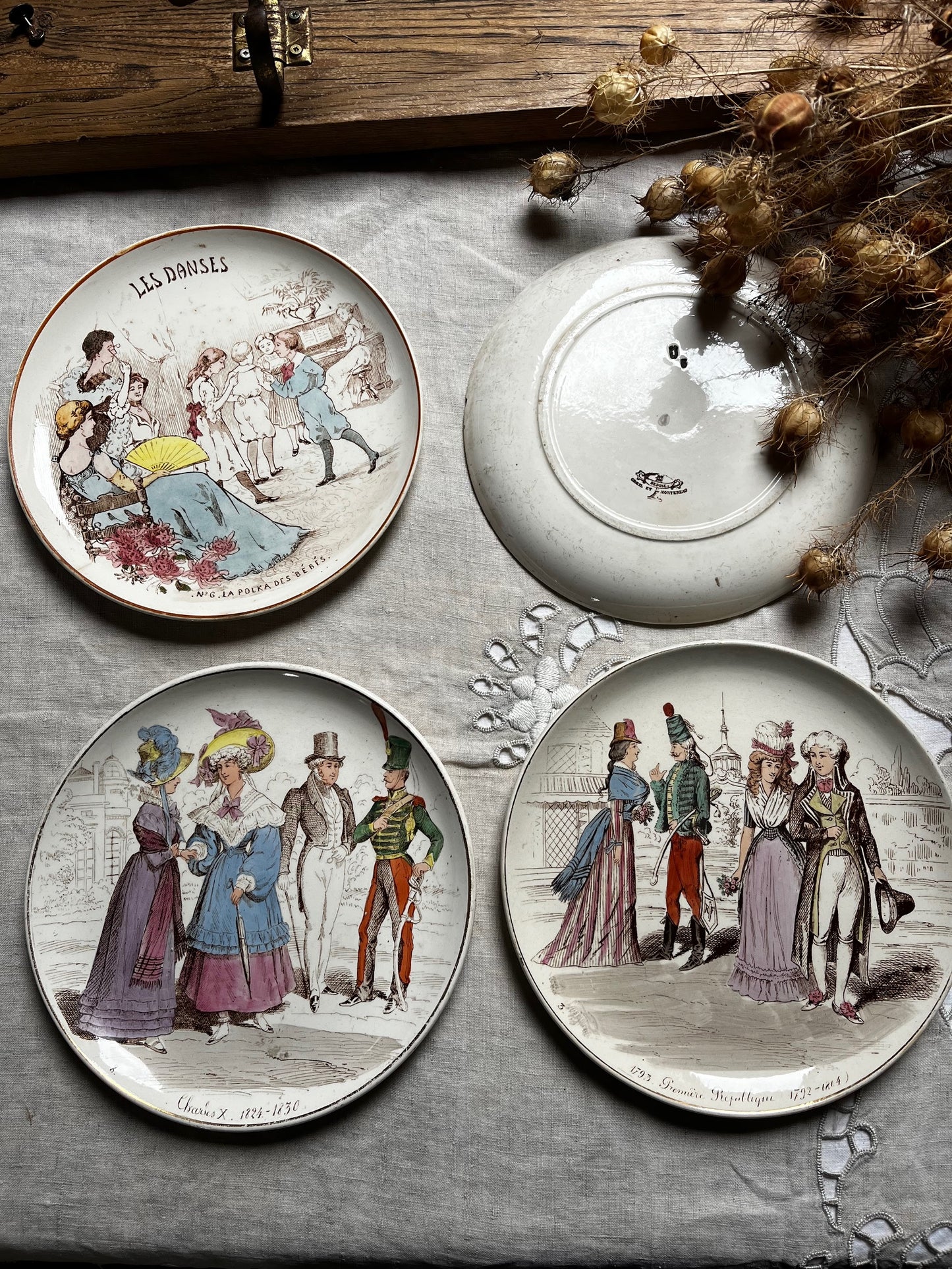 Salignac plates