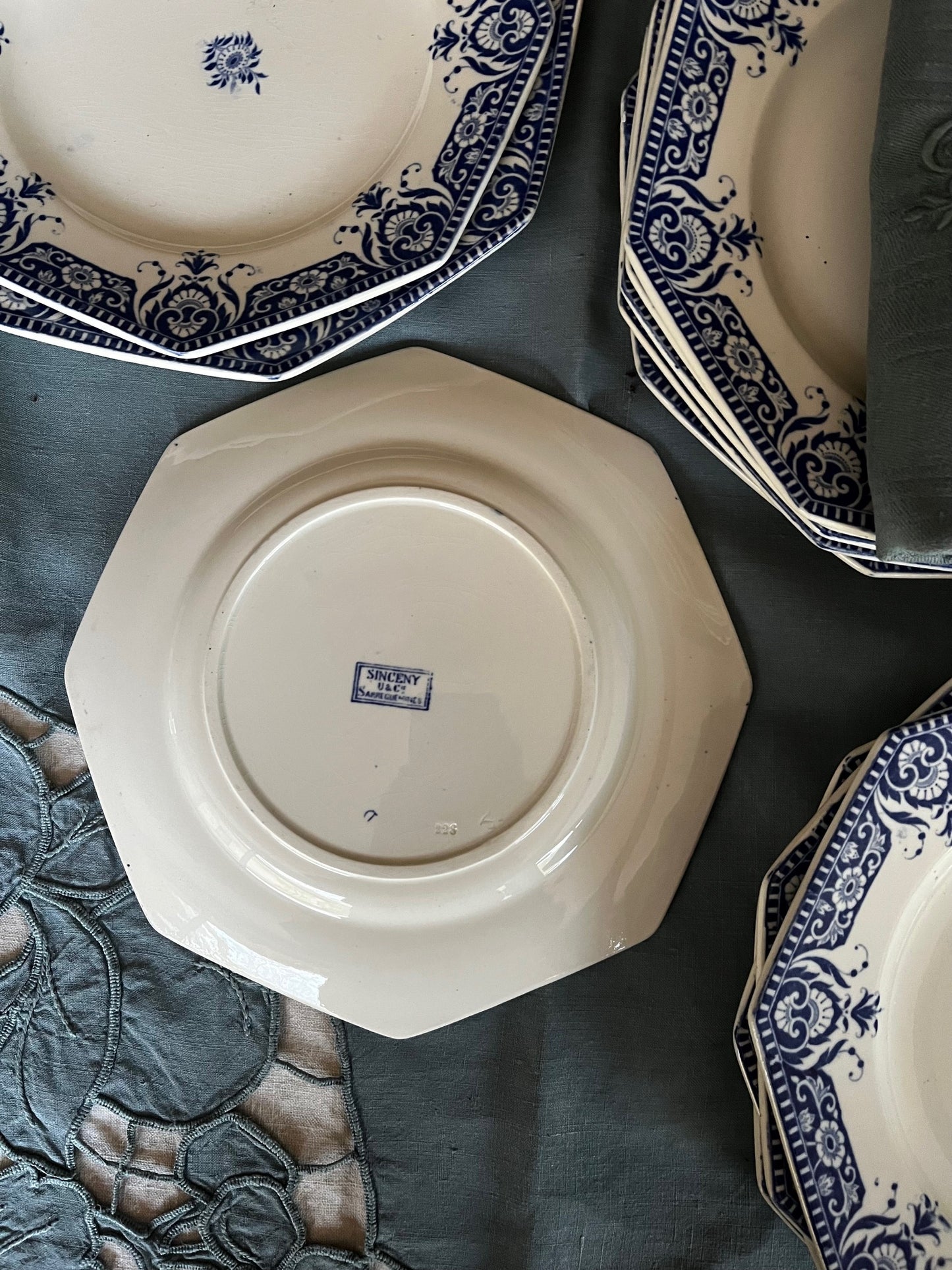 Salignac plates