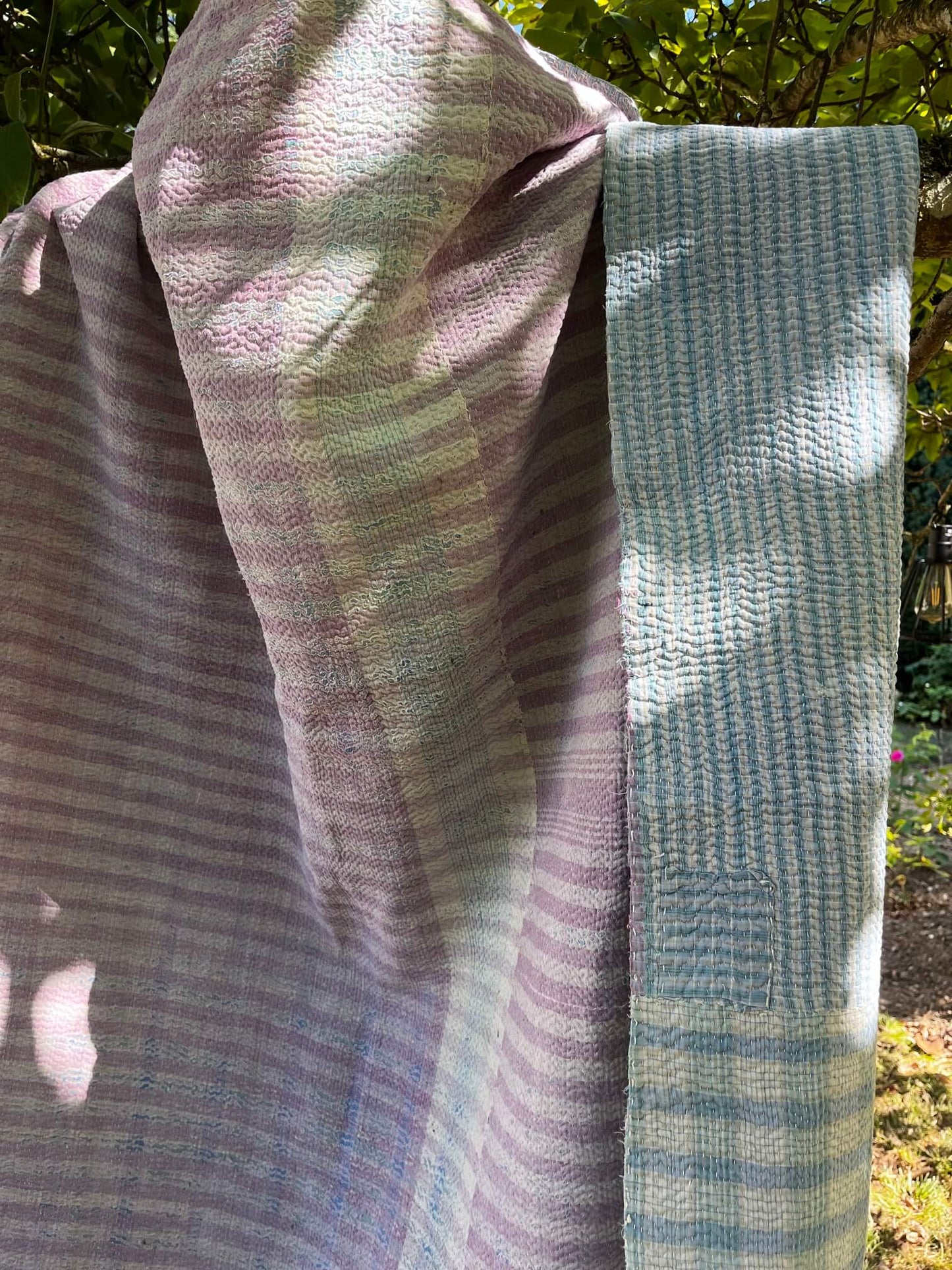 Reversible Handmade Indian Kantha – Pastel Blue & Mauve Cotton Bedspread – One-of-a-Kind 145 × 205 cm