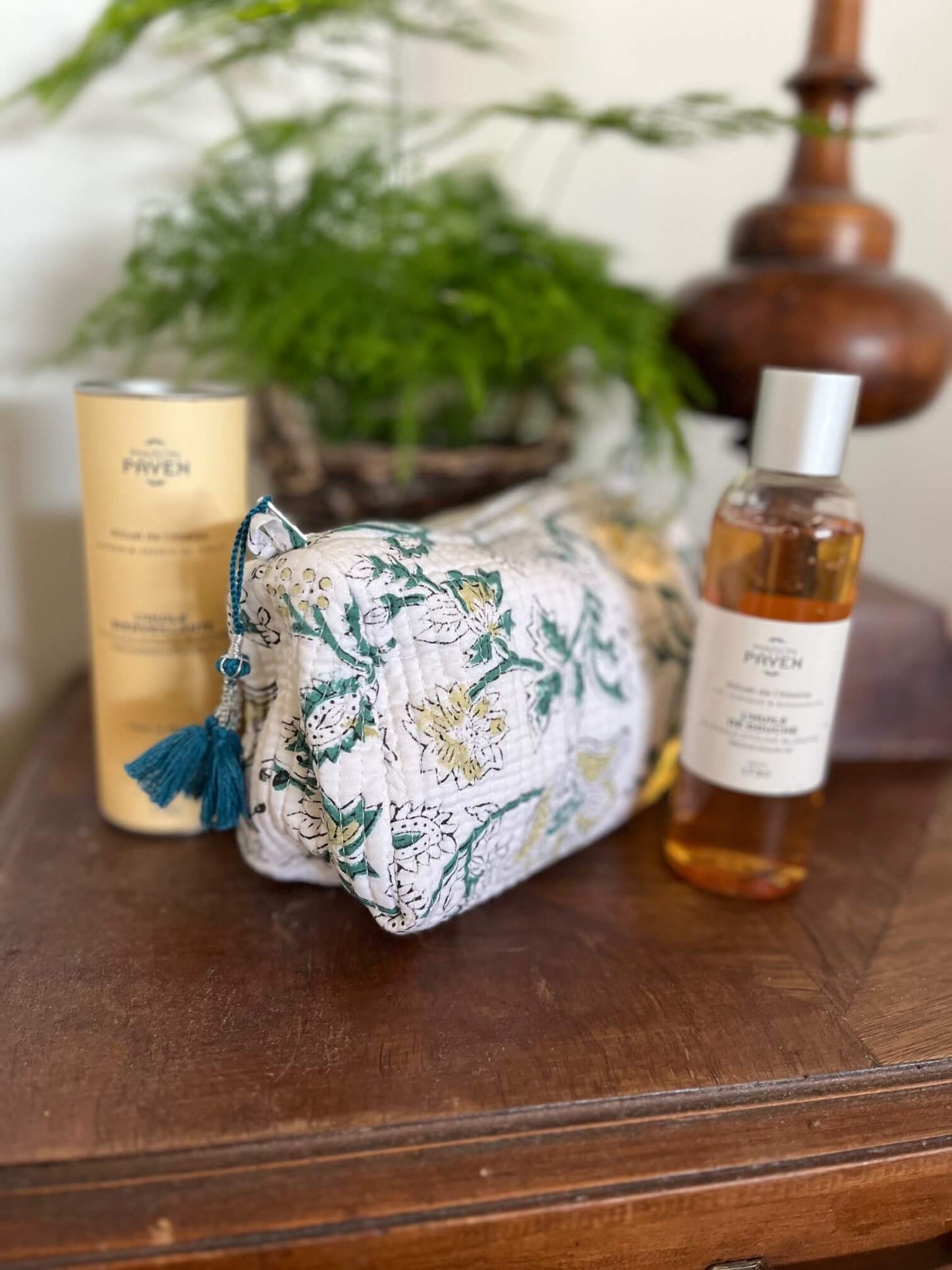 Trousse de Toilette Fleurie Blanche – Coton & Intérieur Plastifié | Voyage & Cadeau Pratique