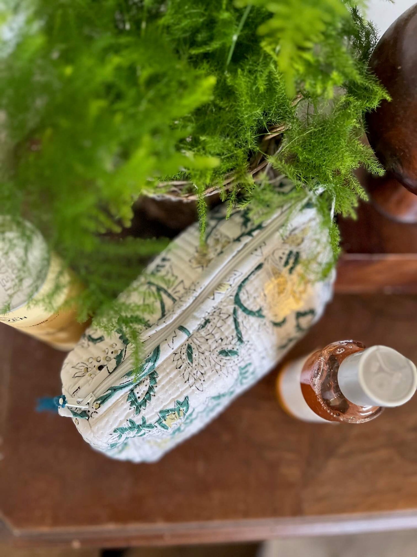 Trousse de Toilette Fleurie Blanche – Coton & Intérieur Plastifié | Voyage & Cadeau Pratique