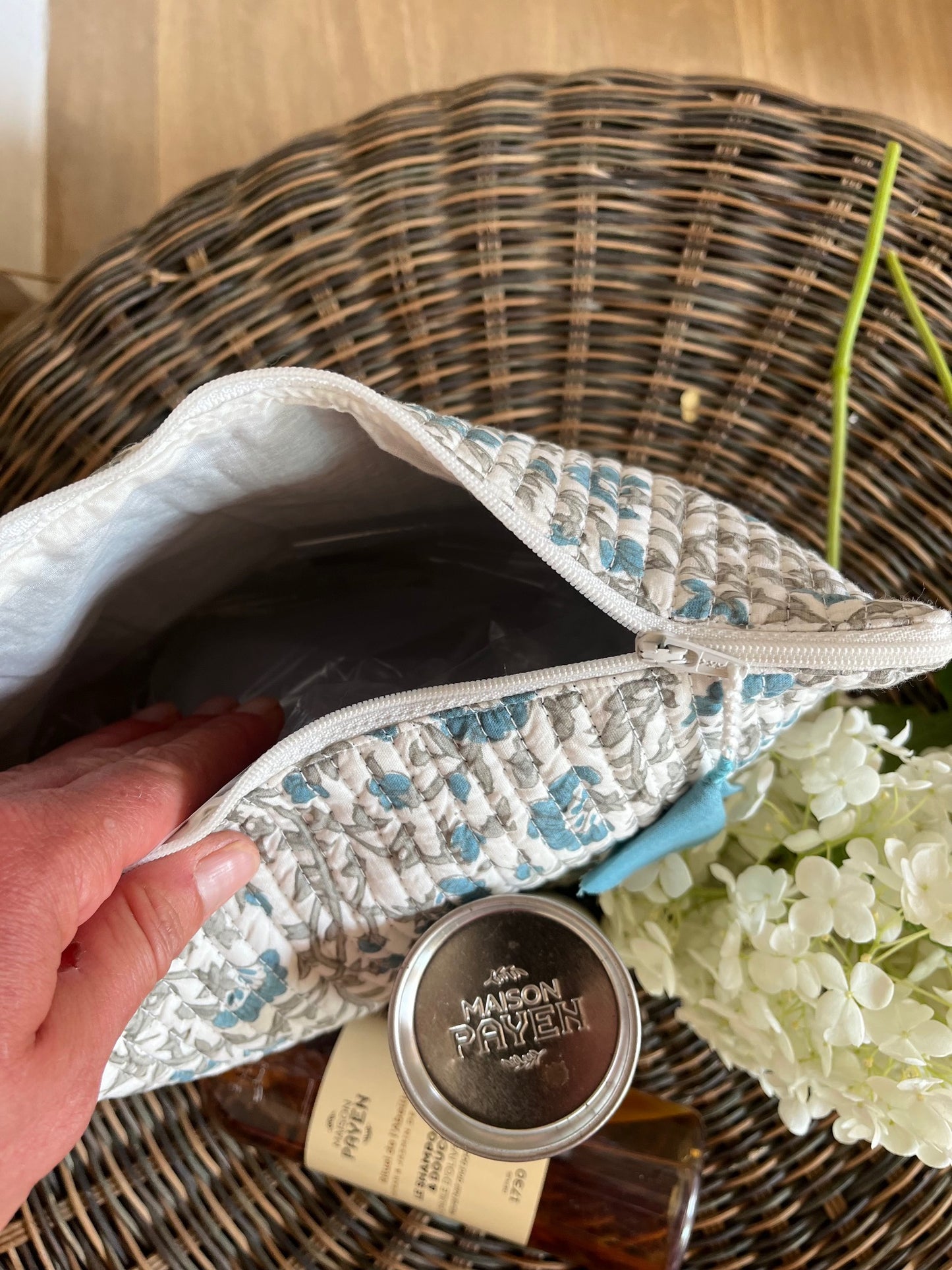 Copy of Victoire L toiletry bag