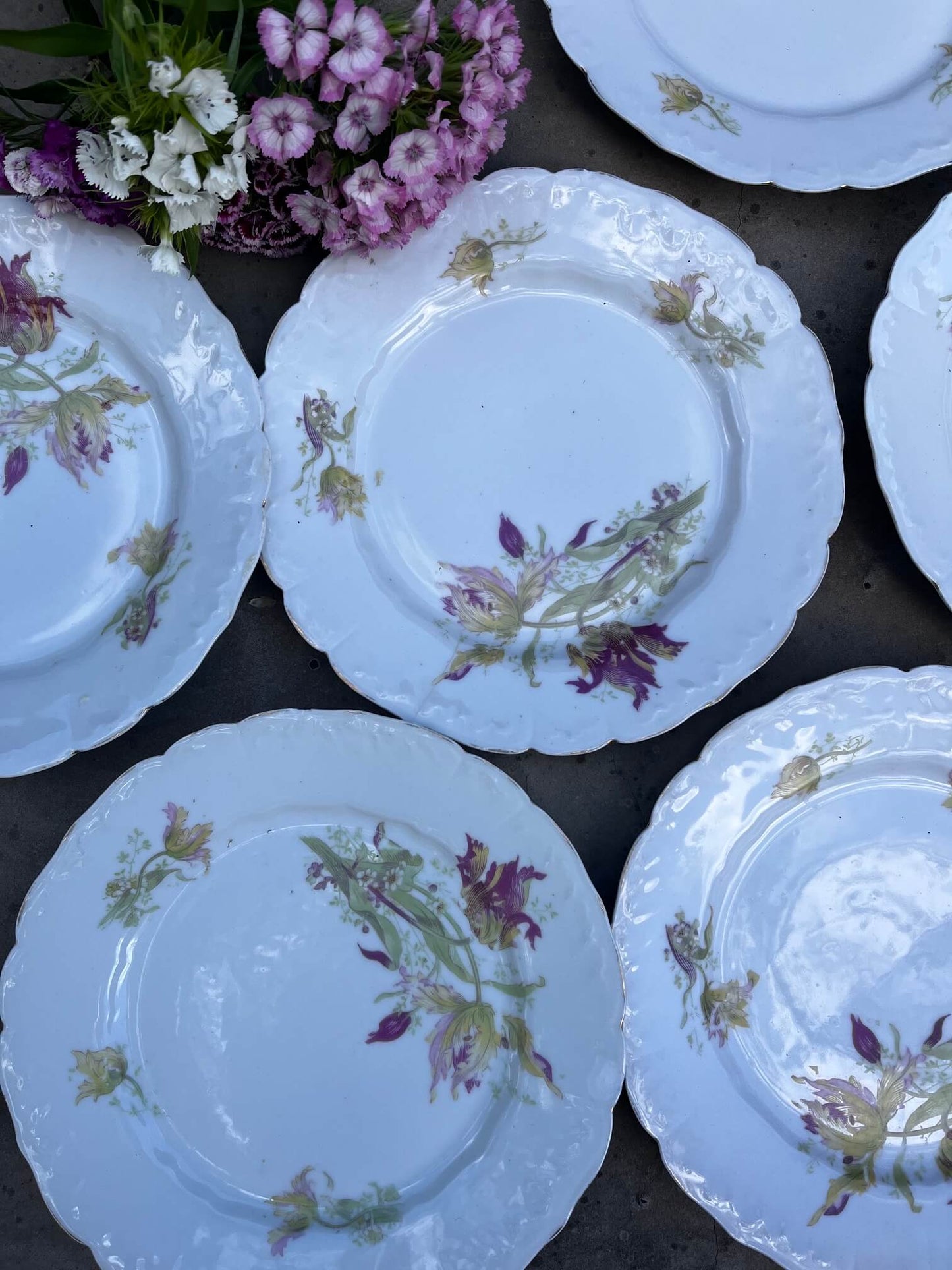 Lot d’assiettes anciennes fleuries françaises style campagne chic