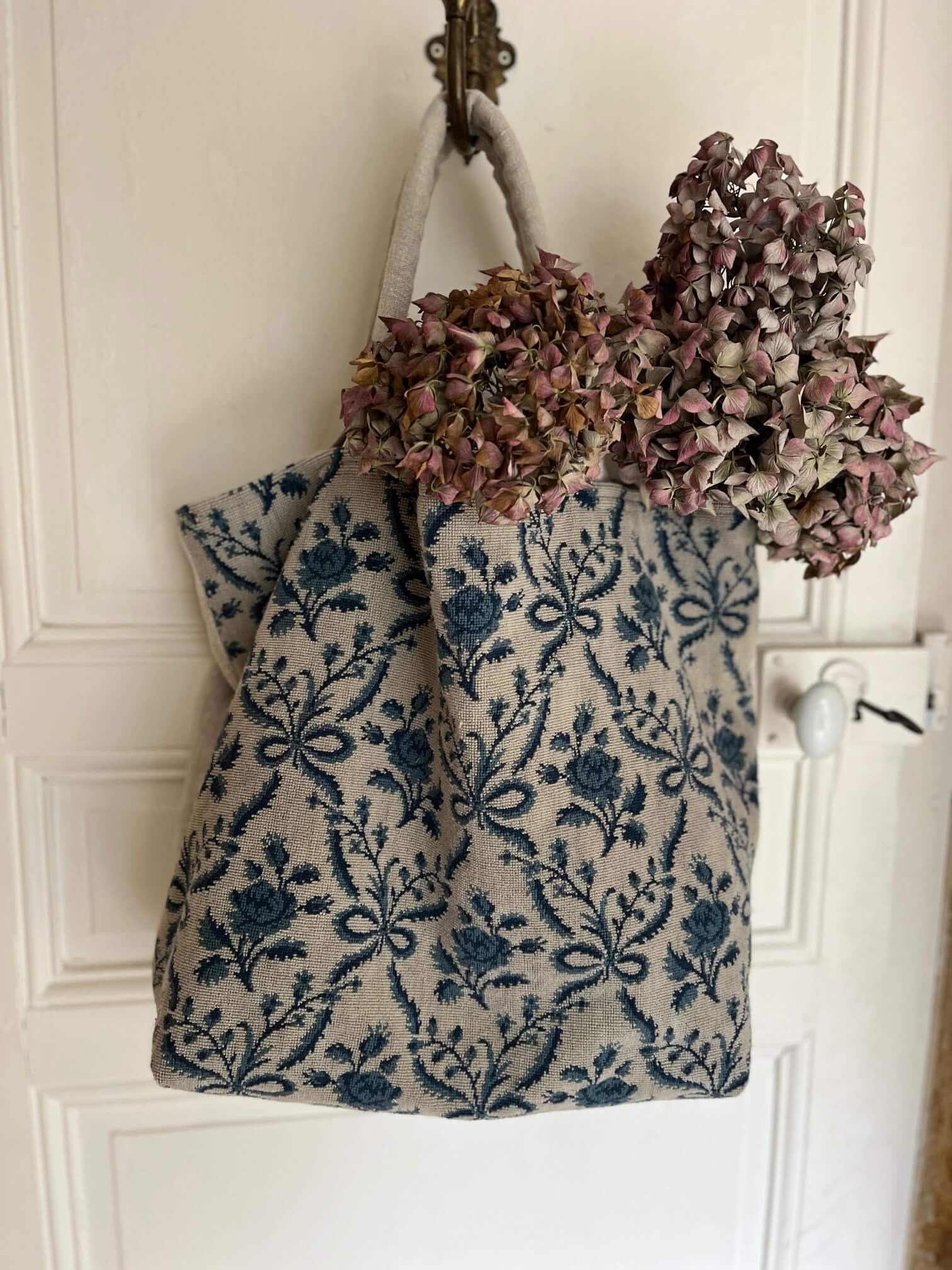 sac cabas durable en chanvre et tapisserie ancienne artisanat