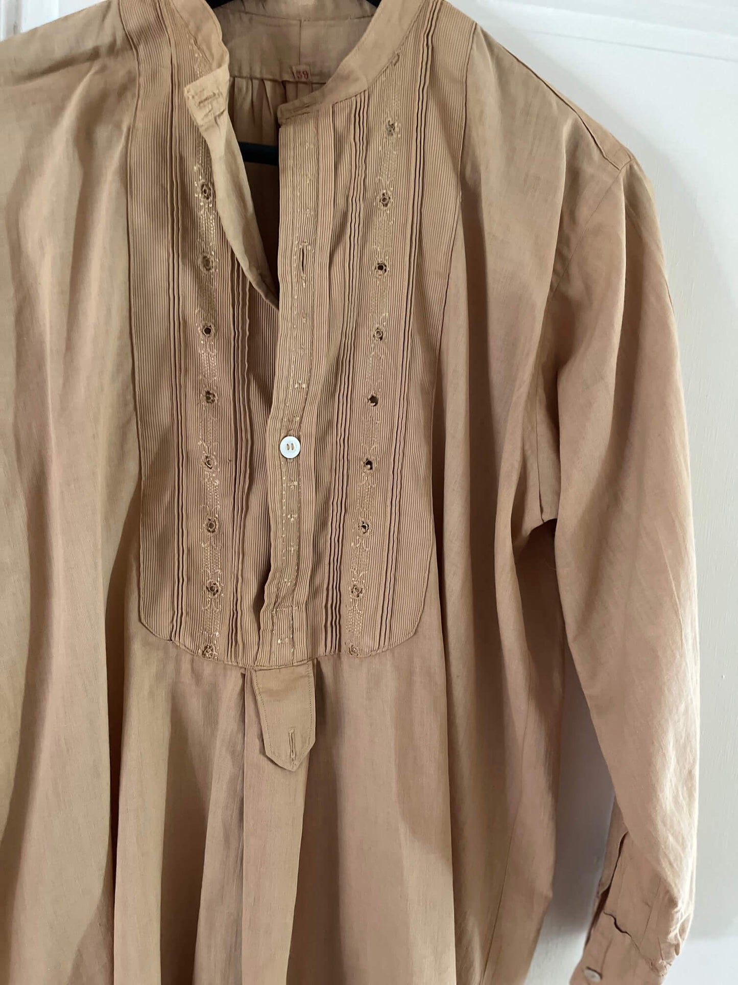 Chemise coton vintage beige upcyclée taille 40 - vue de face
