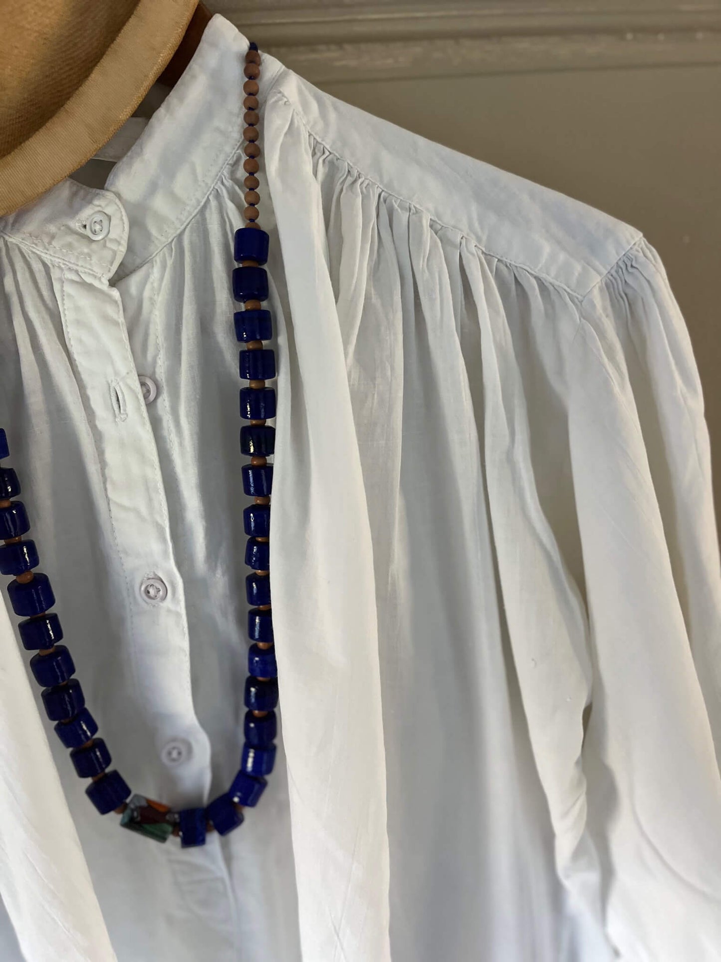Chemise vintage oversize au style rétro chic en coton ancien