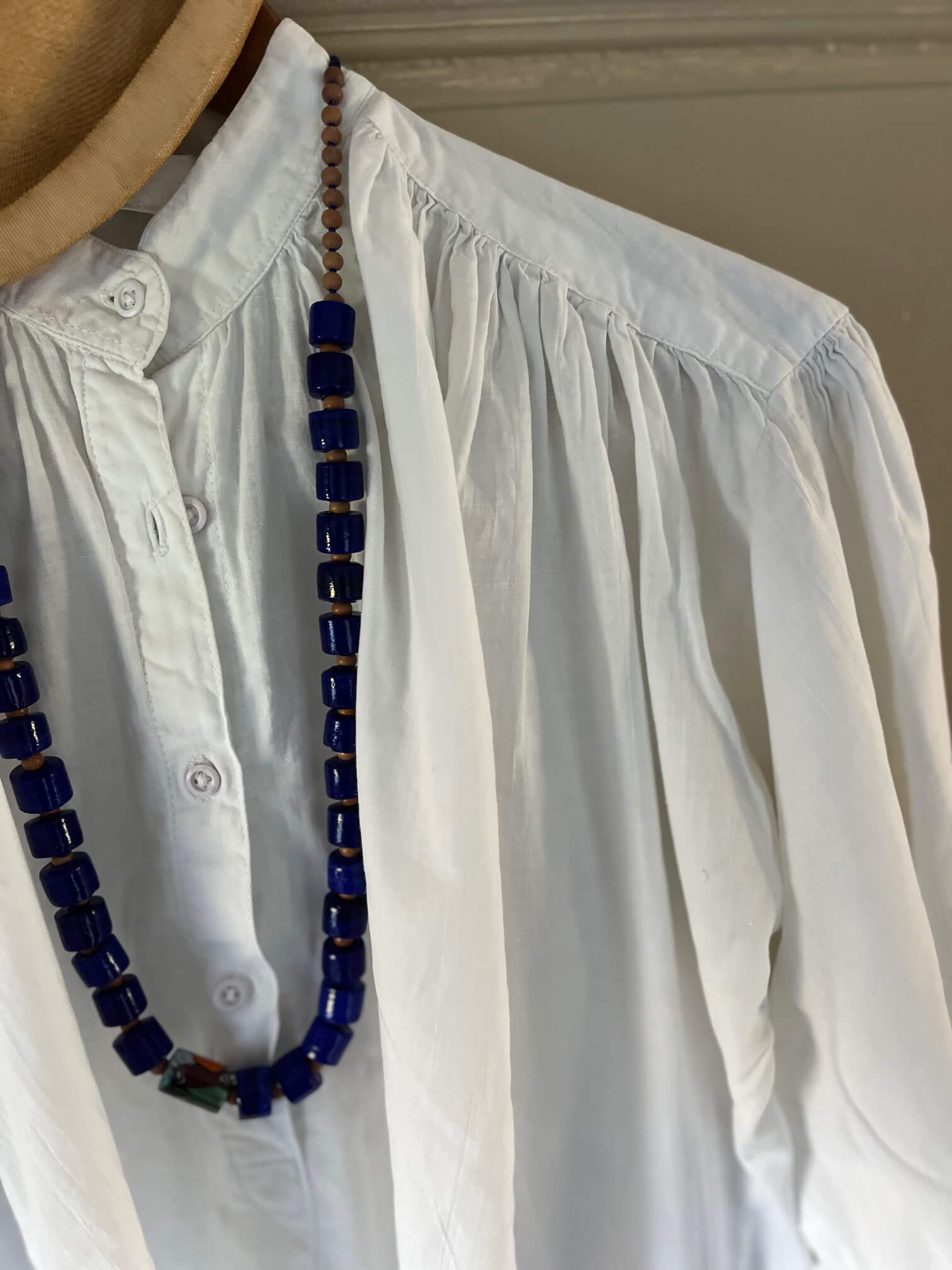 Chemise vintage oversize au style rétro chic en coton ancien