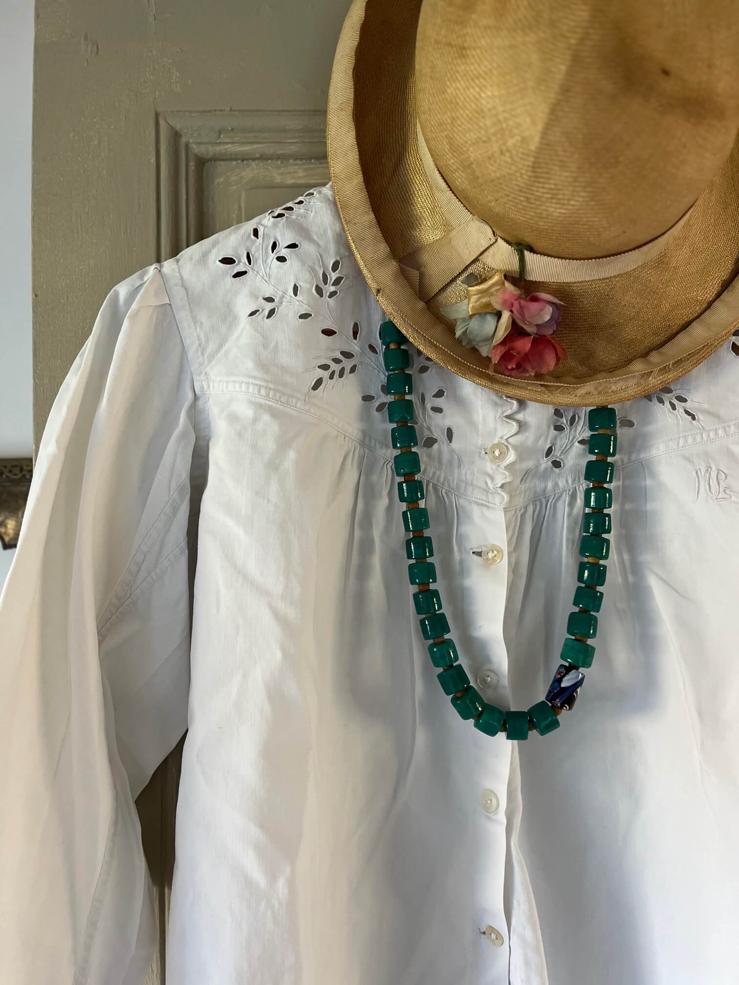Chemisier ancien en coton blanc taille XS style vintage romantique