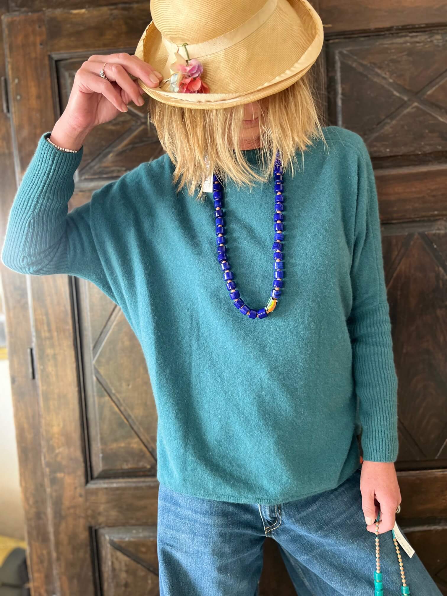 Collier en perles vertes artisanales avec perles en bois