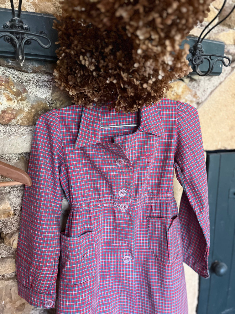 Costume d’écolier ancien vintage pour cinéma théâtre et scénographie