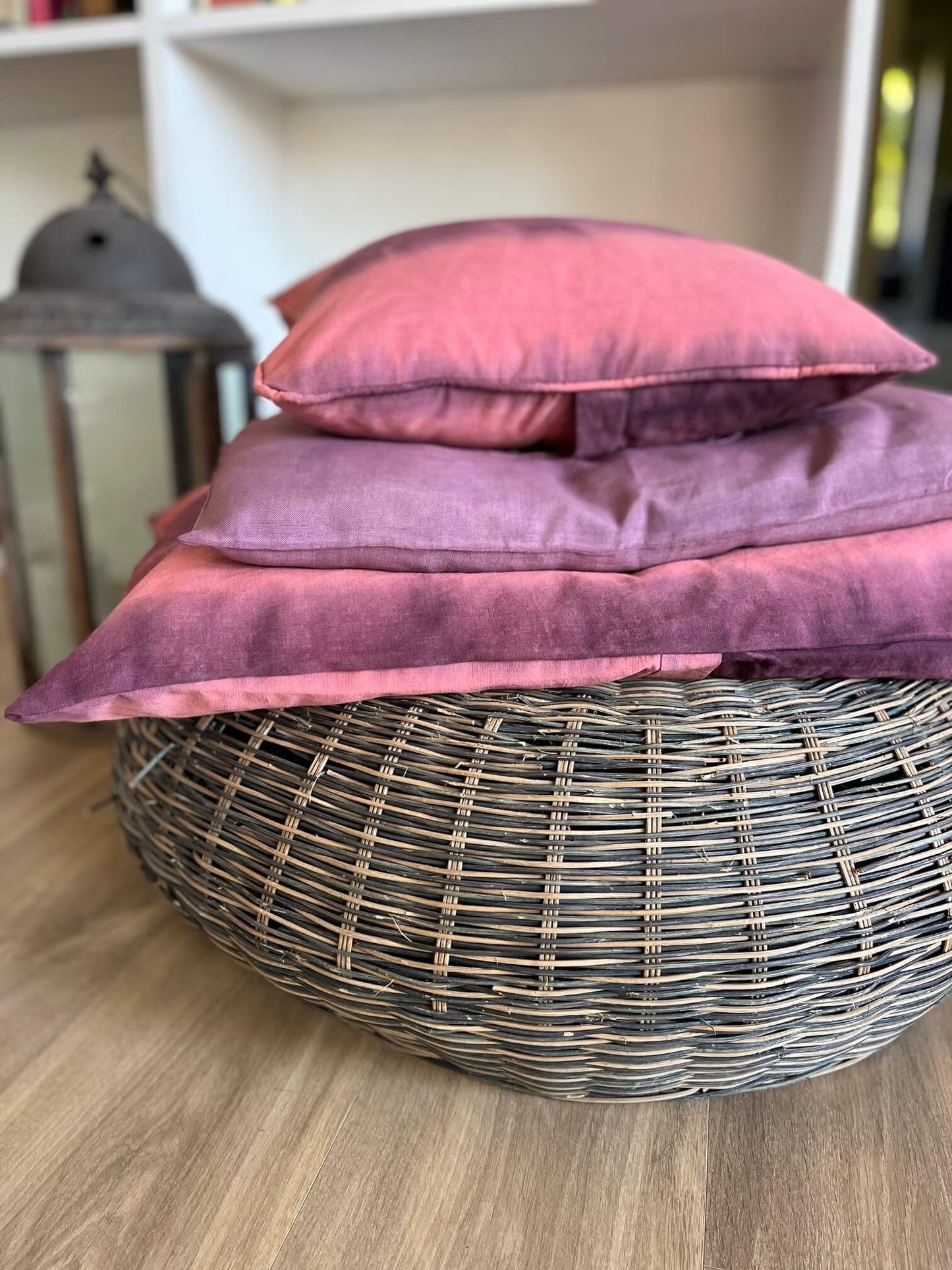 Coussin décoration bohème chic lie de vin en lin 40x40 cm