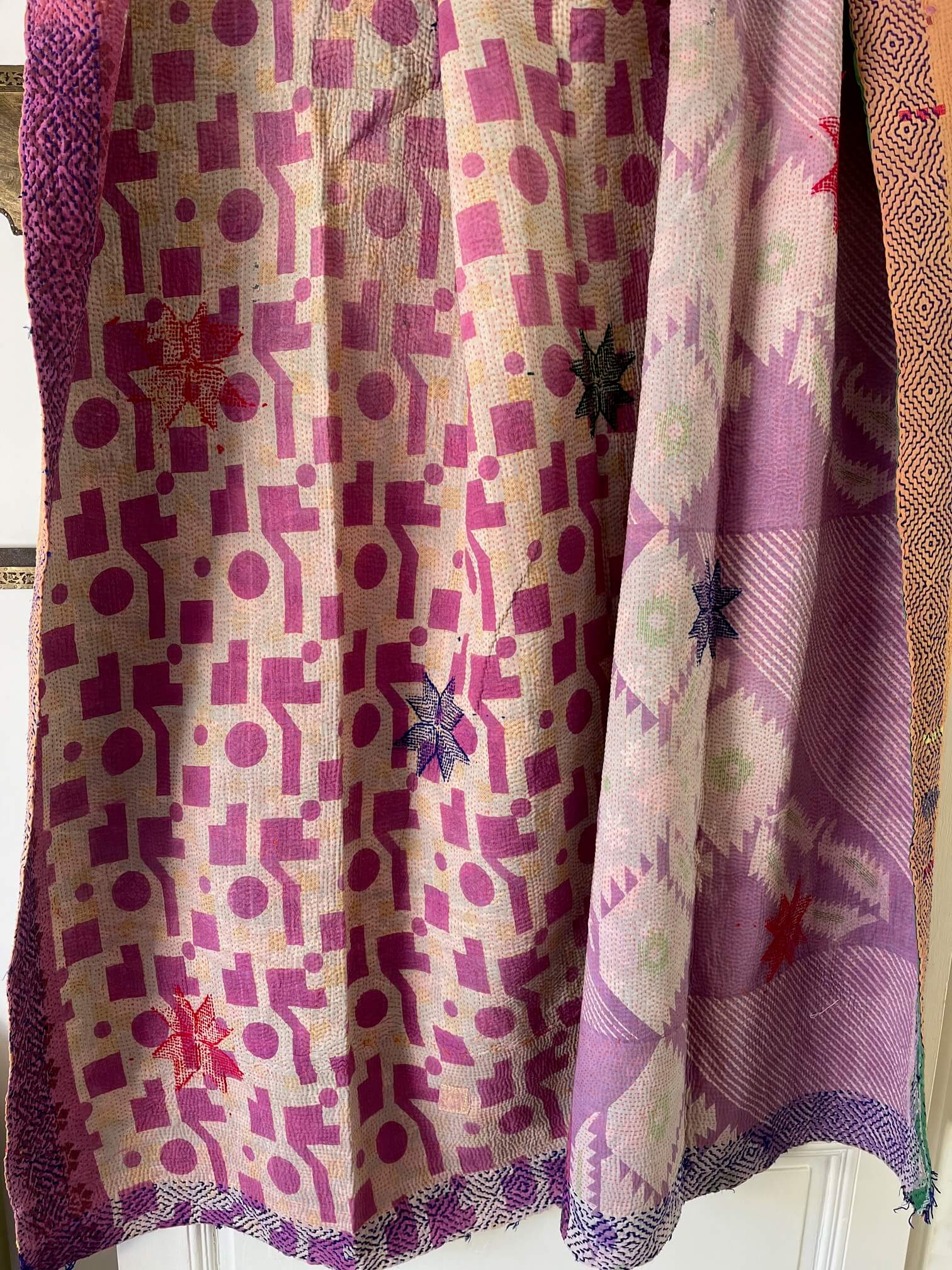 Textile indien artisanal fait main, kantha en coton recyclé