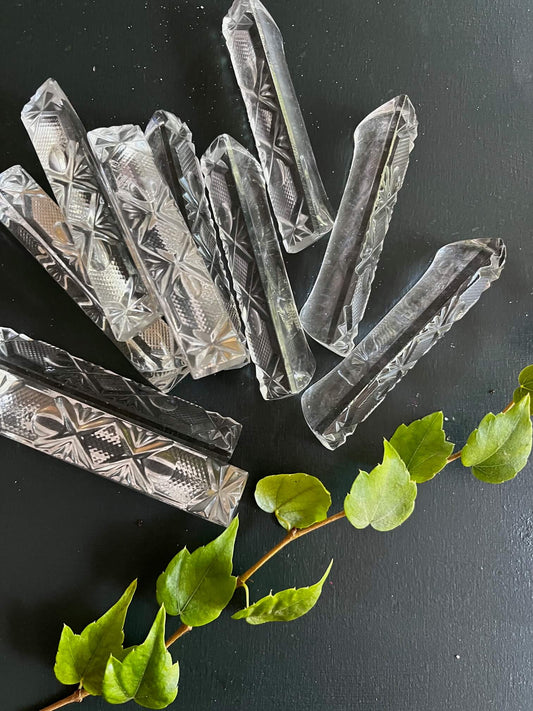 Lot de 10 portes-couteaux en verre transparent, art de la table français élégant, prix 29€
