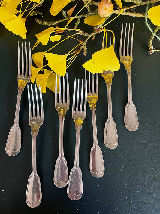Lot de 7 fourchettes vintage en métal argenté – Argenterie ancienne dépareillée