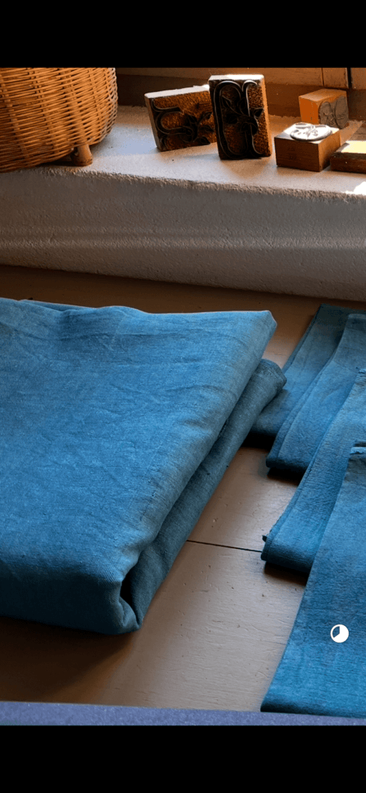 Nappe rectangulaire en chanvre ancien teintée bleu canard 260x208 cm