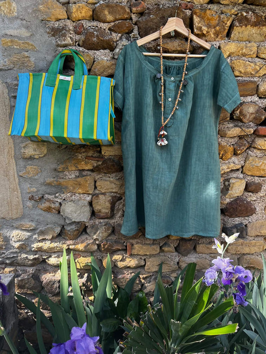 Petite robe verte en coton, teintée à la main, longueur 83 cm, pièce unique, idéale pour l’été