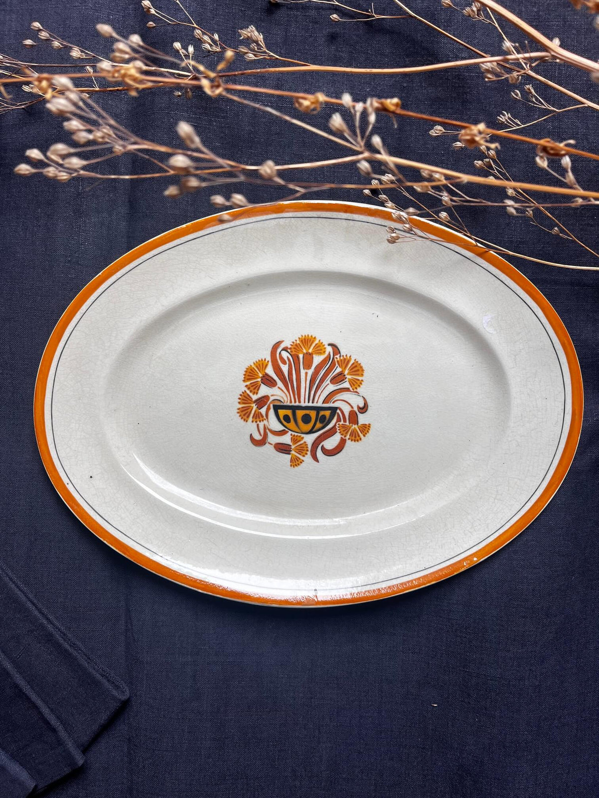 Plat ovale ancien Creil Montereau en faïence, 24 x 32 cm