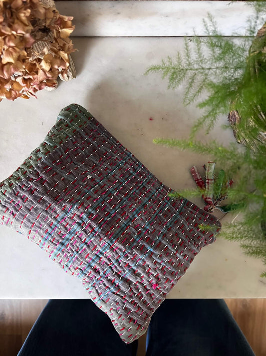 pochette-kantha-mauve-fait-main-inde-boheme