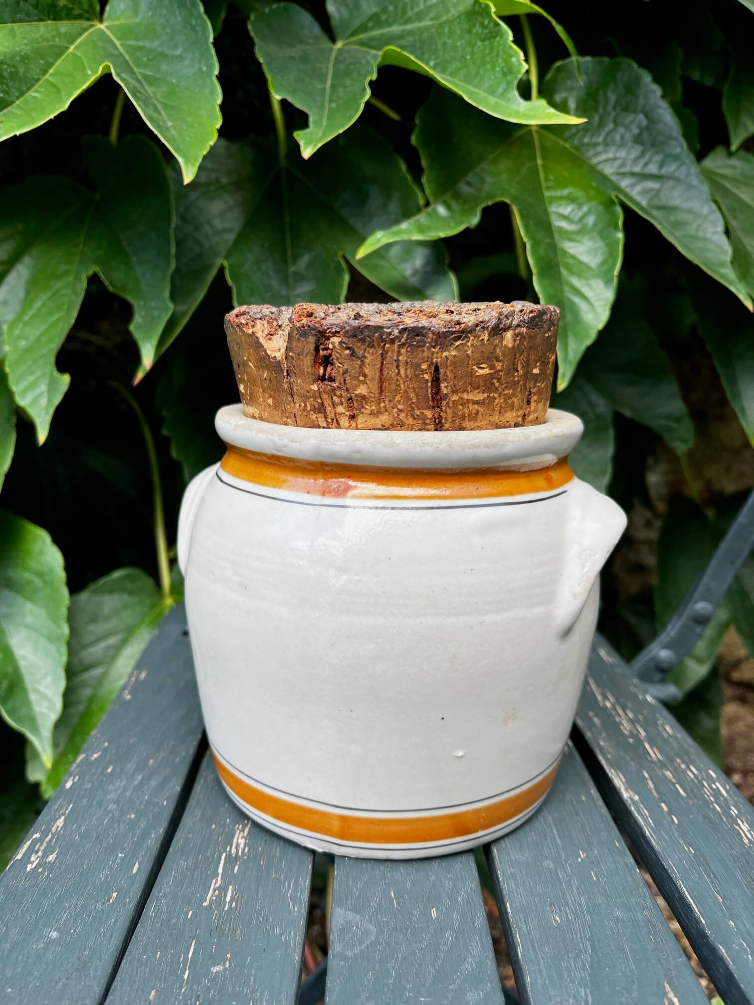 Pot en grès ancien français lifestyle cuisine méditerranéenne décoration authentique