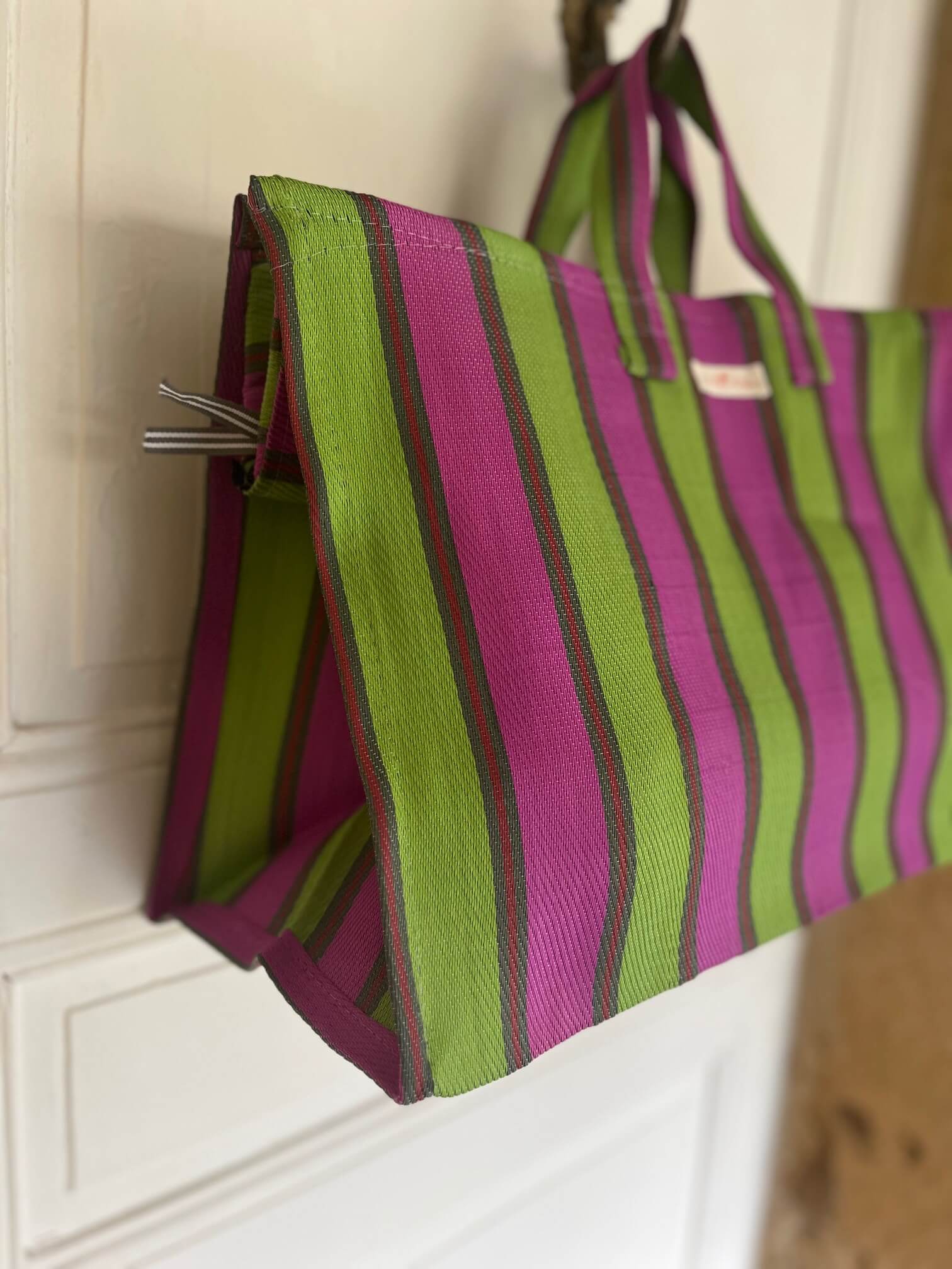 Sac cabas coloré vert et orange idéal pour plage, marché et vacances