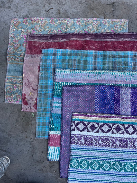 Sets de table réversibles en kantha indien pour table bohème chic