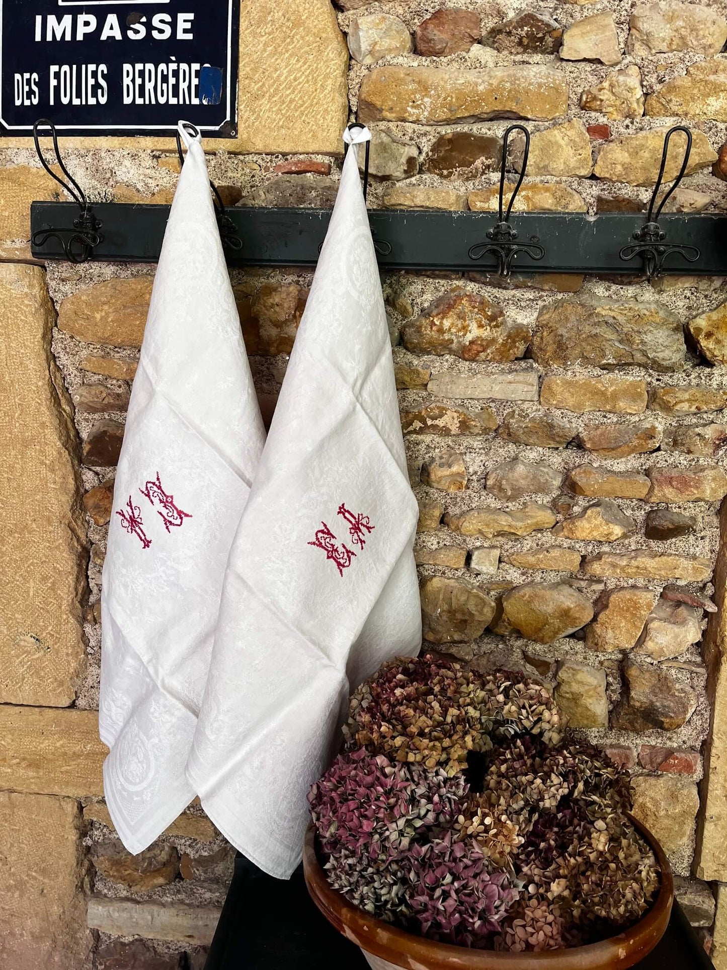 Torchon monogrammé CA ancien esprit brocante française