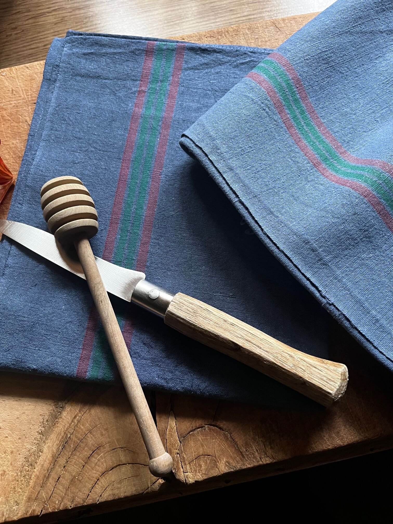 torchon vintage de cuisine teint en bleu