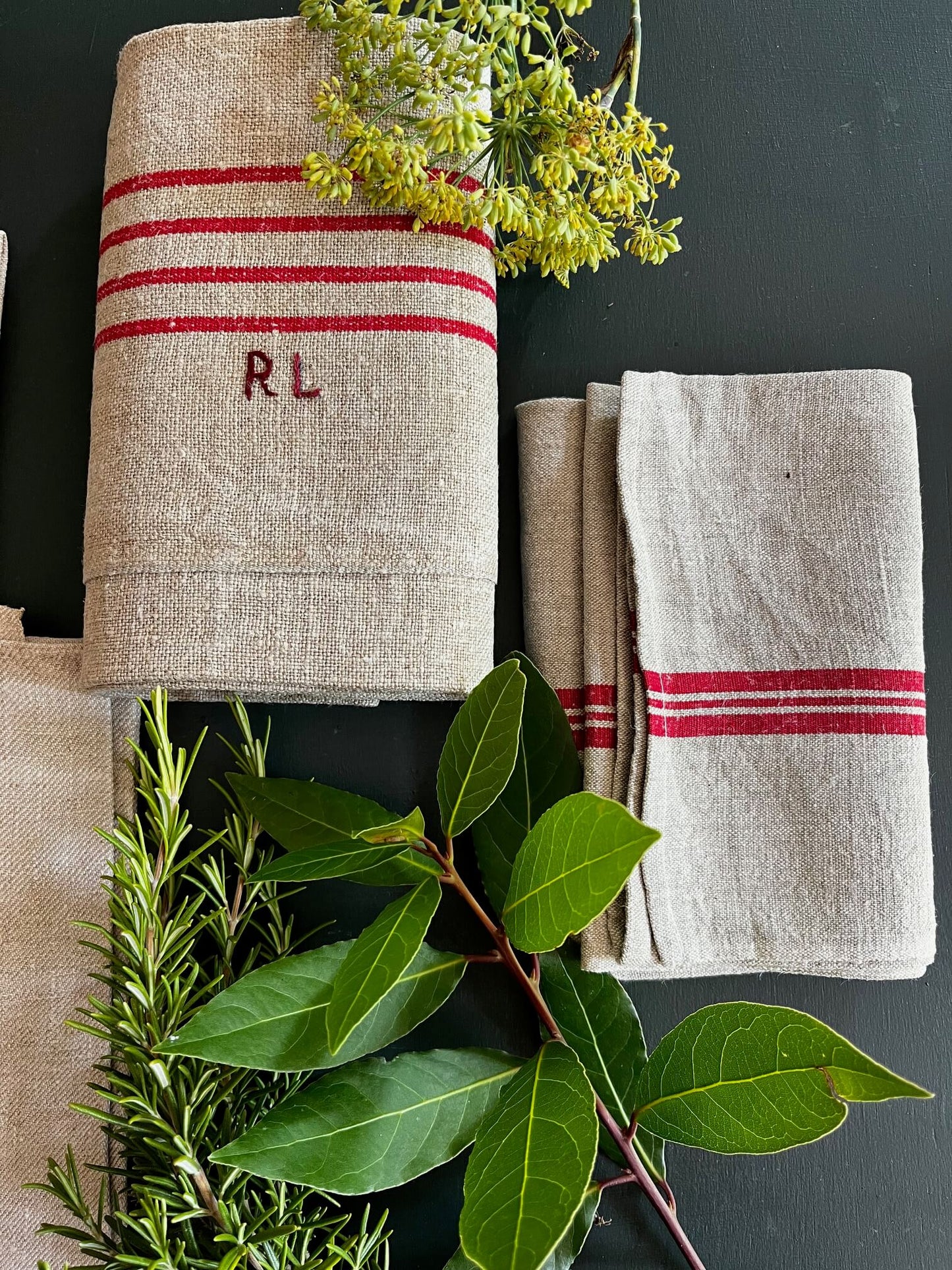 Torchons vintage avec texture en lin et chanvre – Vue en détail